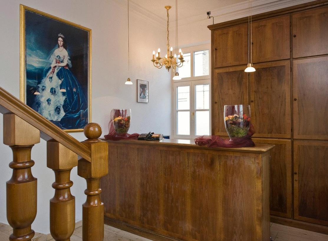 Hotel Koenigin Olga 엘반겐 외부 사진