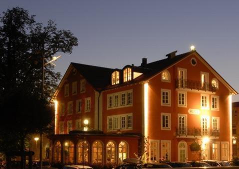 Hotel Koenigin Olga 엘반겐 외부 사진